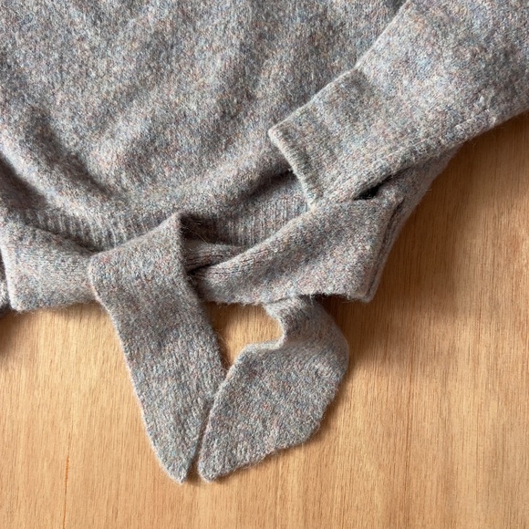 Wilfred Aritzia wool blend sweater XS cropped mock neck gray bow mohair viscose - Picture 2 of 6